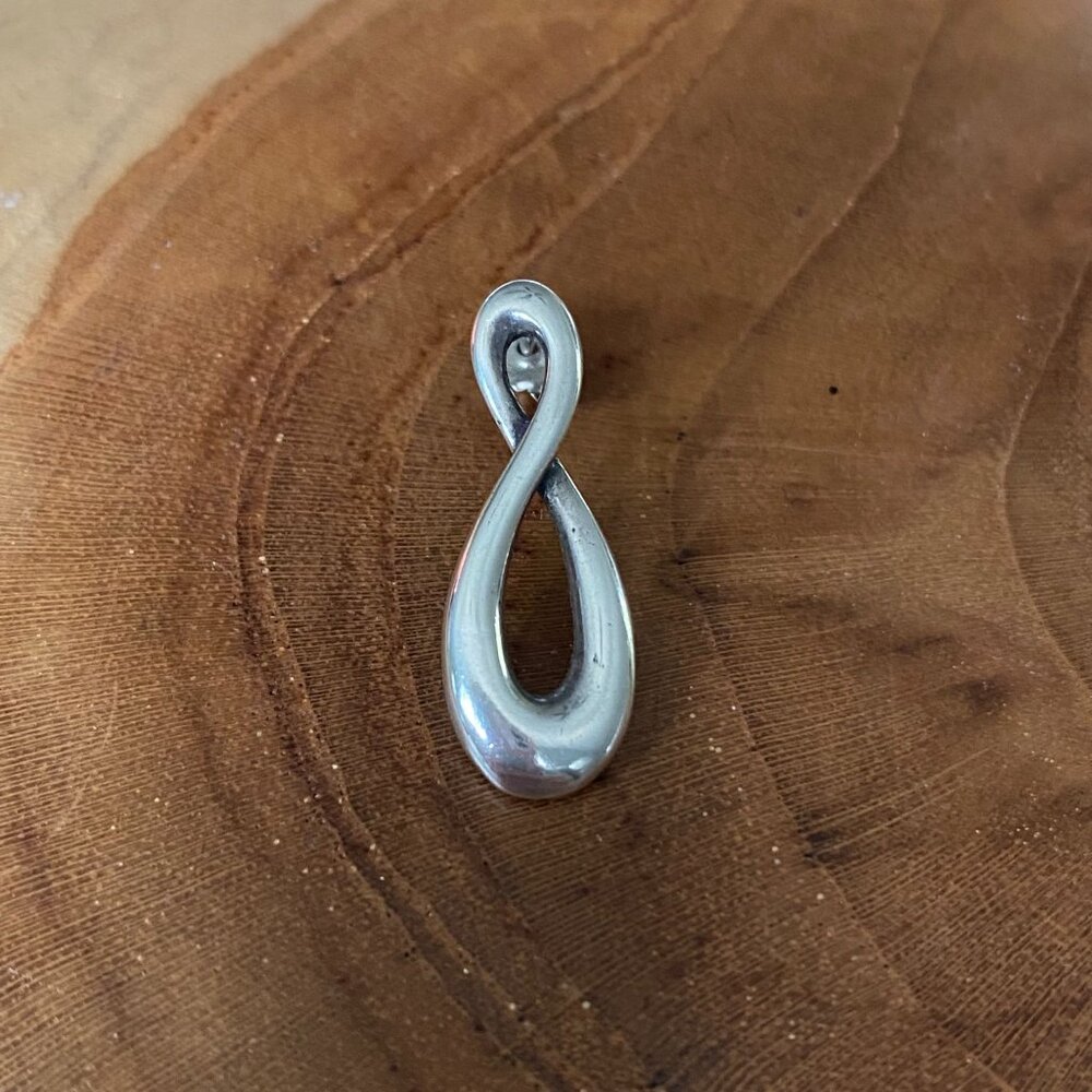 SINGLE Retired James Avery Infinity Earring, Sterling Silver